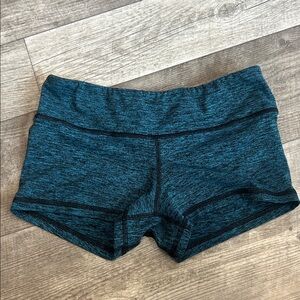 Fleo Shorts